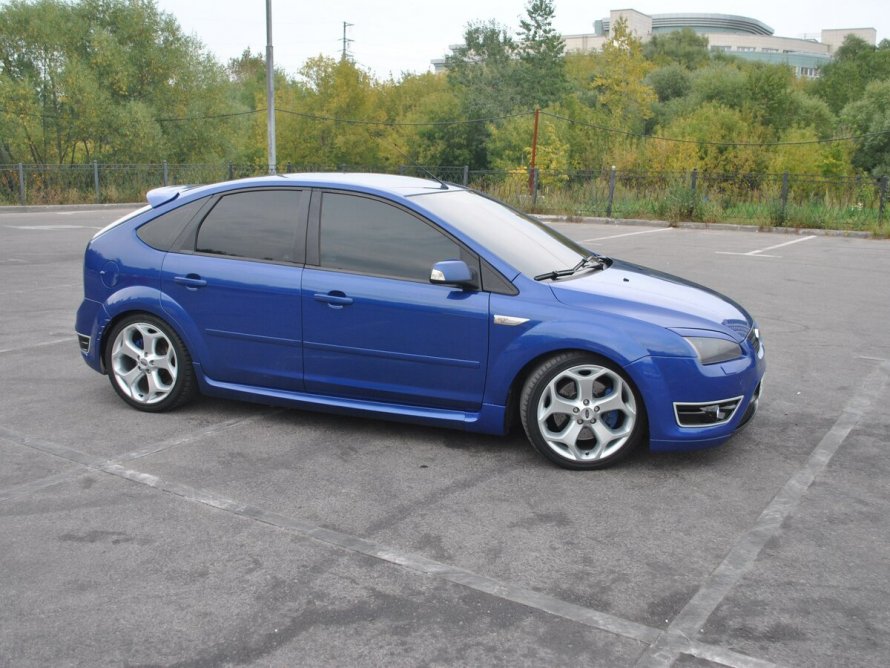 Ford Focus 2 хэтчбек синий