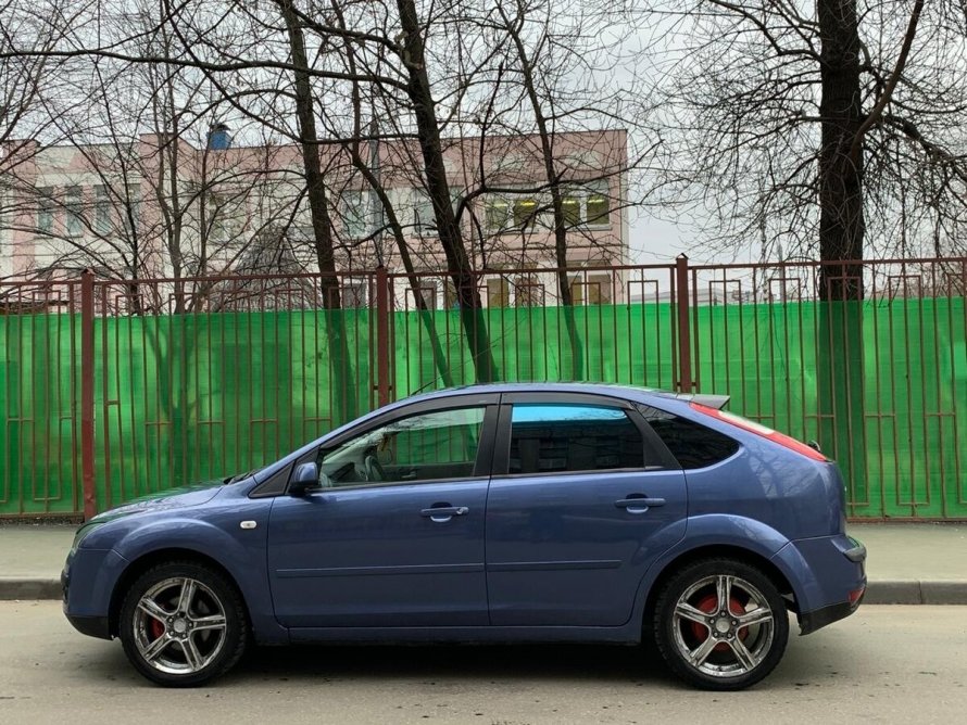 Ford Focus 2 синий