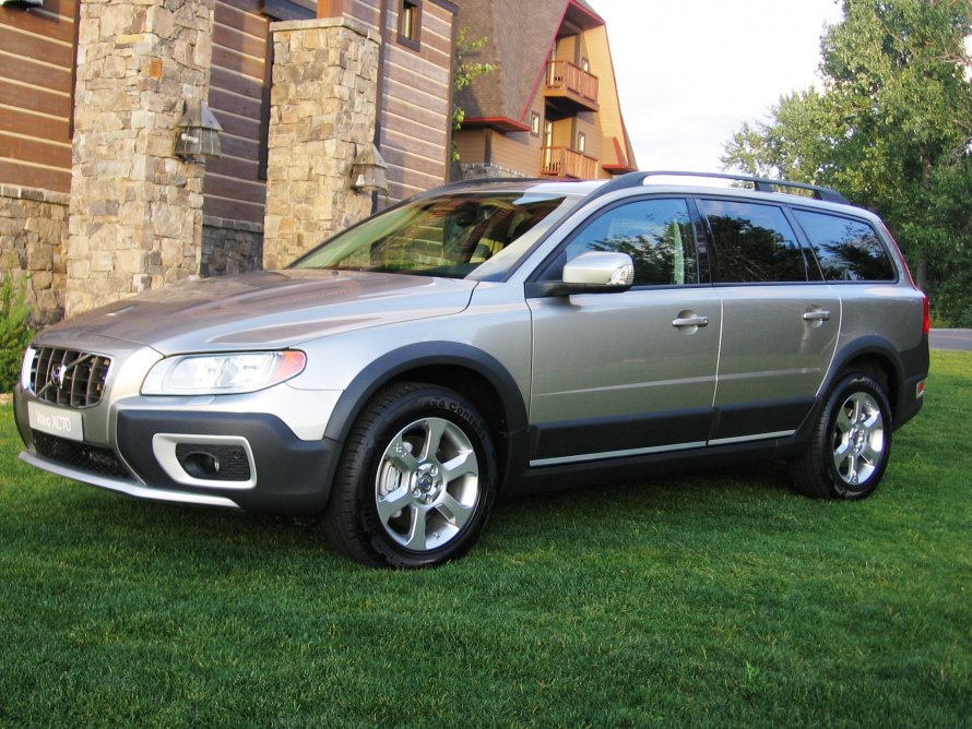 Volvo xc70 II