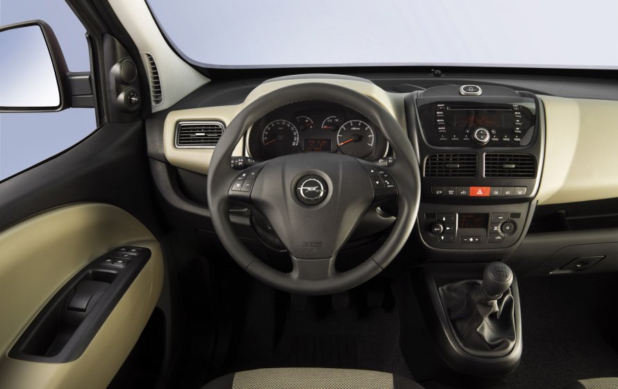 Opel Corsa c 2001 торпеда