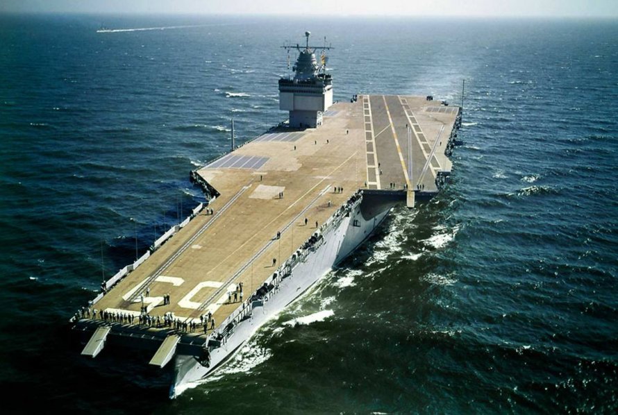 Авианосца USS Theodore Roosevelt