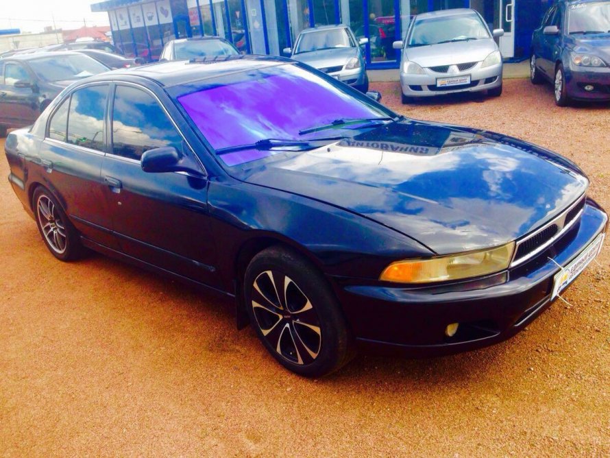 Mitsubishi Galant темно синий металлик