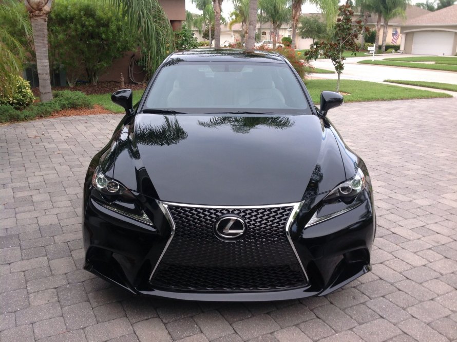 Lexus is 250 f Sport 2014