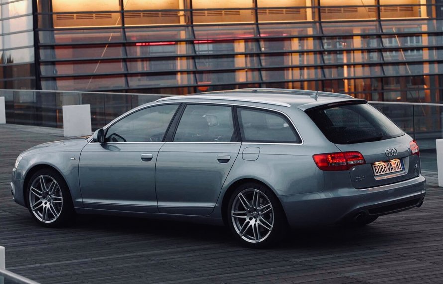 Ауди а6 Авант 2015
