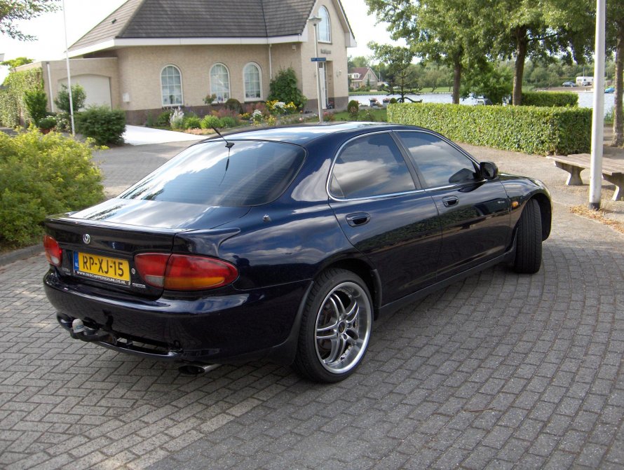 Mazda Кседос 6