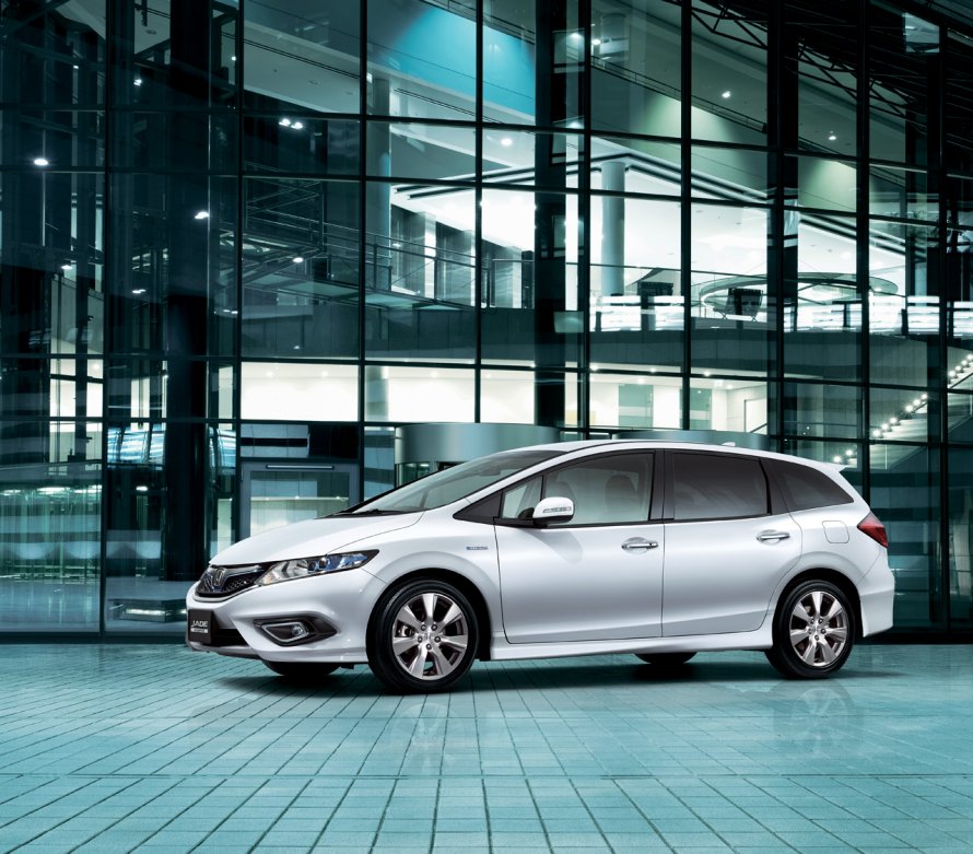 Honda Jade Hybrid 2015