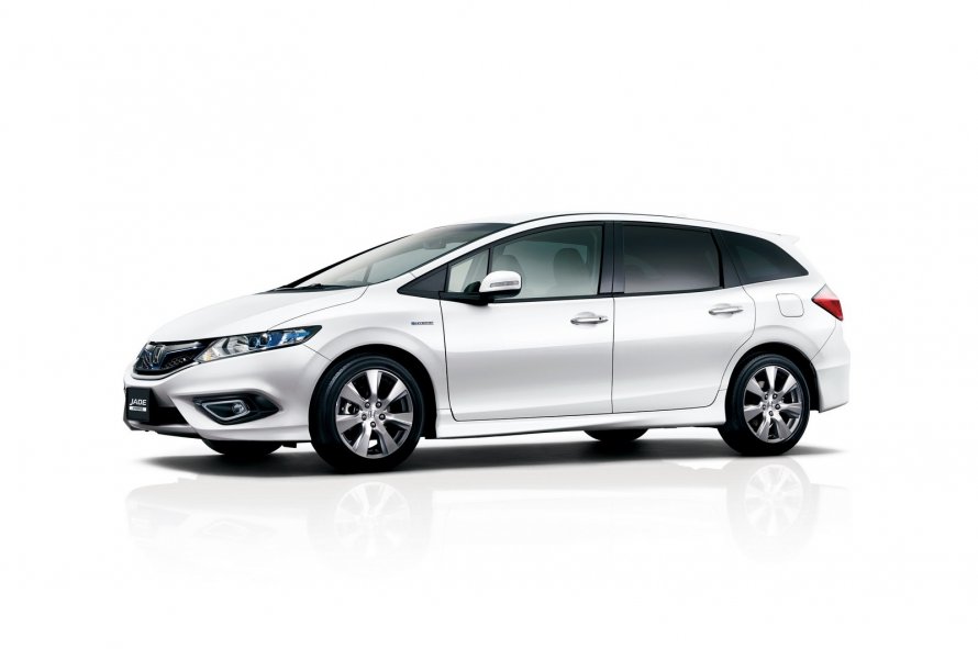 Honda Jade Hybrid 2015