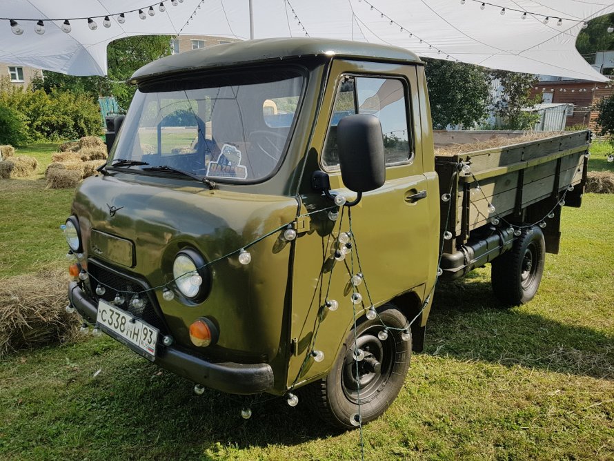 УАЗ 3303 бортовой грузовик