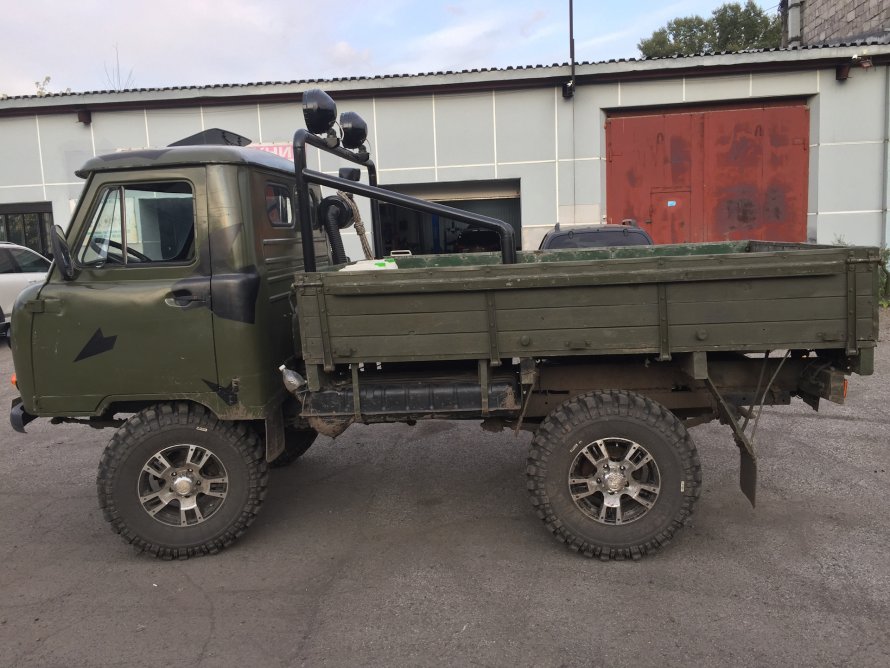 УАЗ 3303 головастик