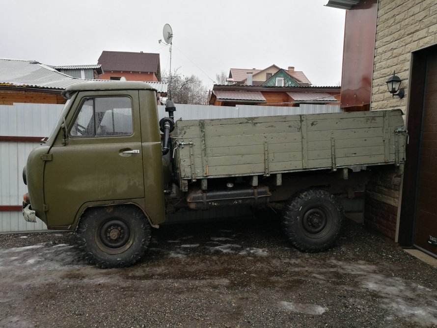 УАЗ головастик бортовой 3303