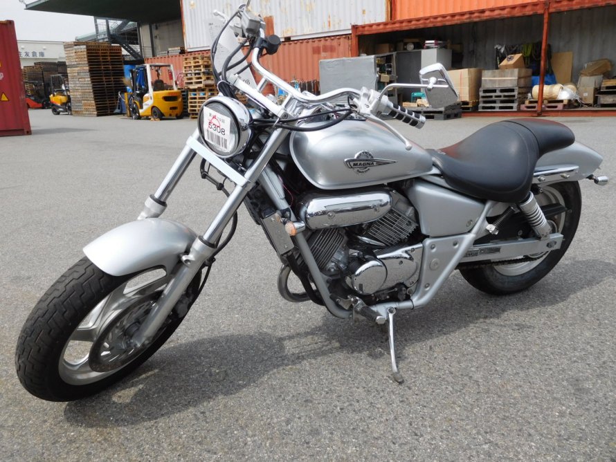 SBR мот Honda Magna