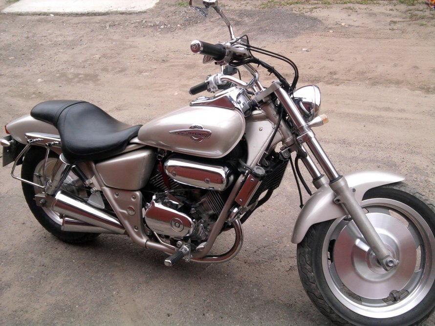 Honda Magna 250 2006