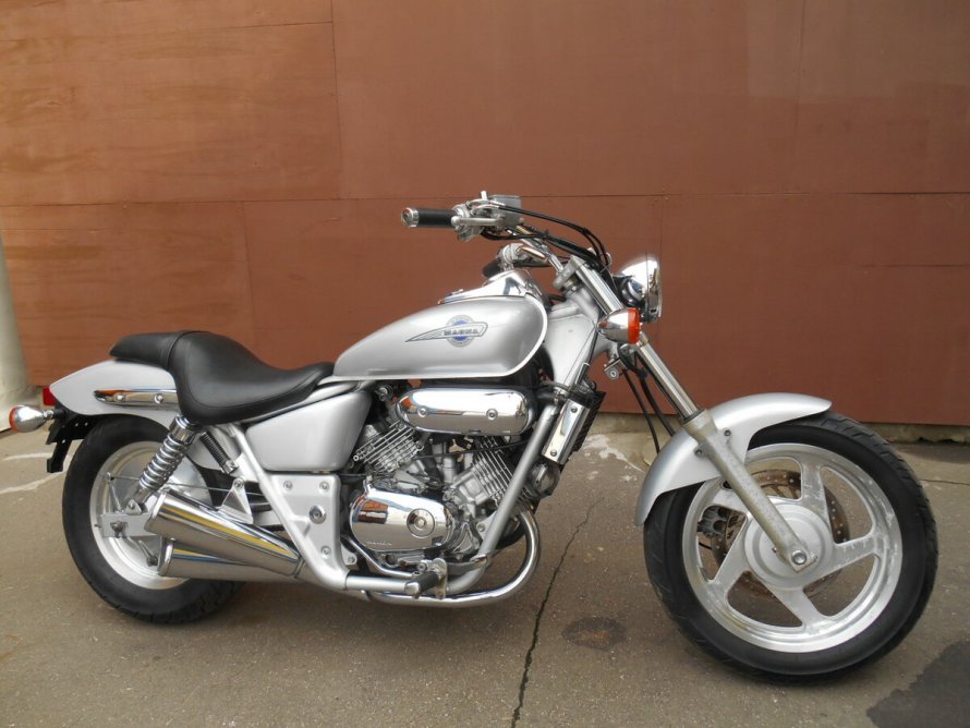 Honda Magna 250