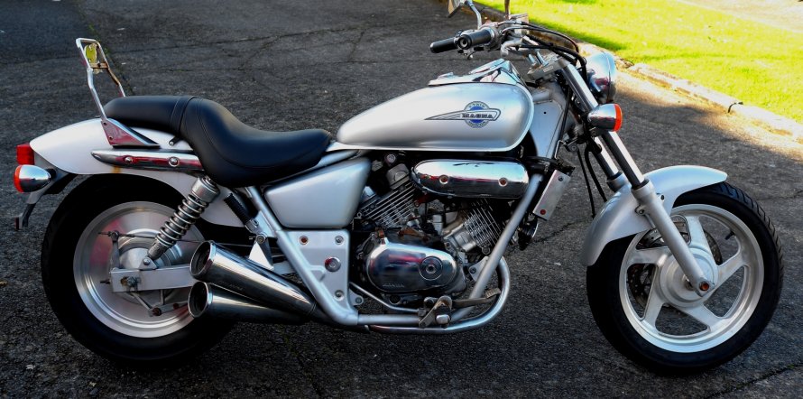 Honda Magna 250