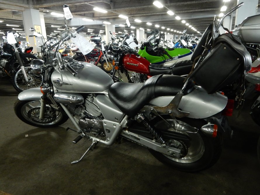 Байкеры на Honda Magna 750