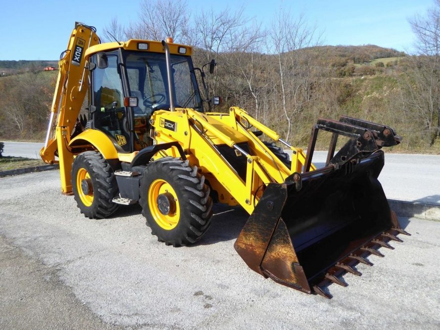 Трактор JCB 3cx super