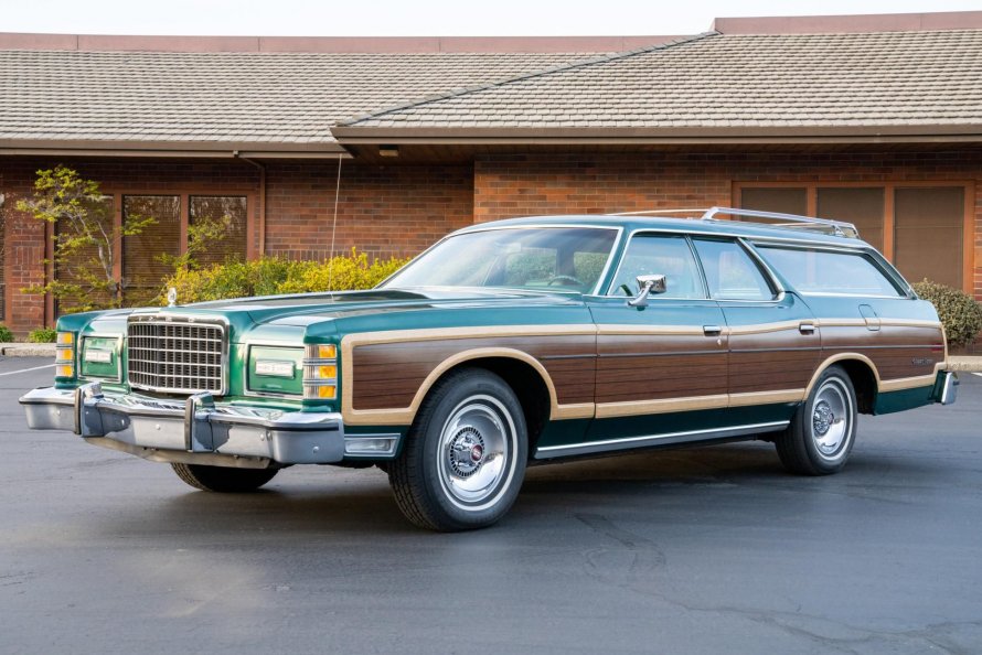 Ford Ltd Country Squire