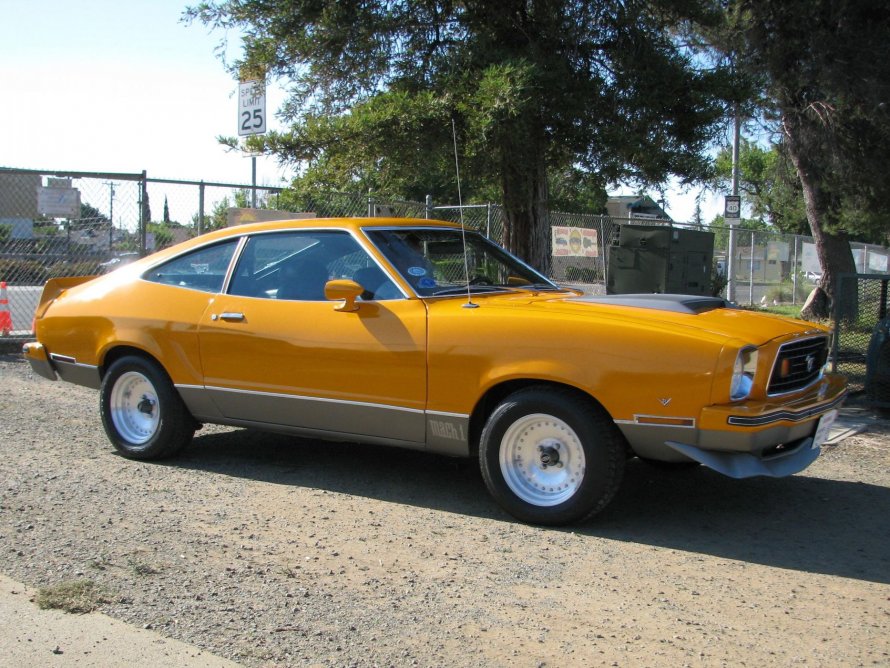 Ford Mustang 2 Mach 1