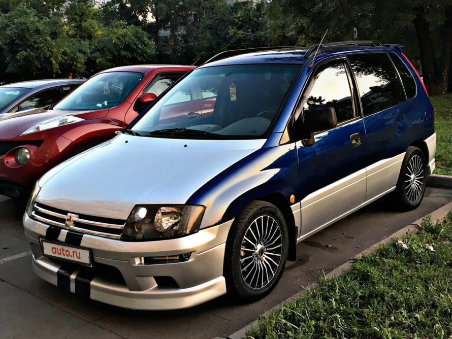 Mitsubishi Space Runner 1999