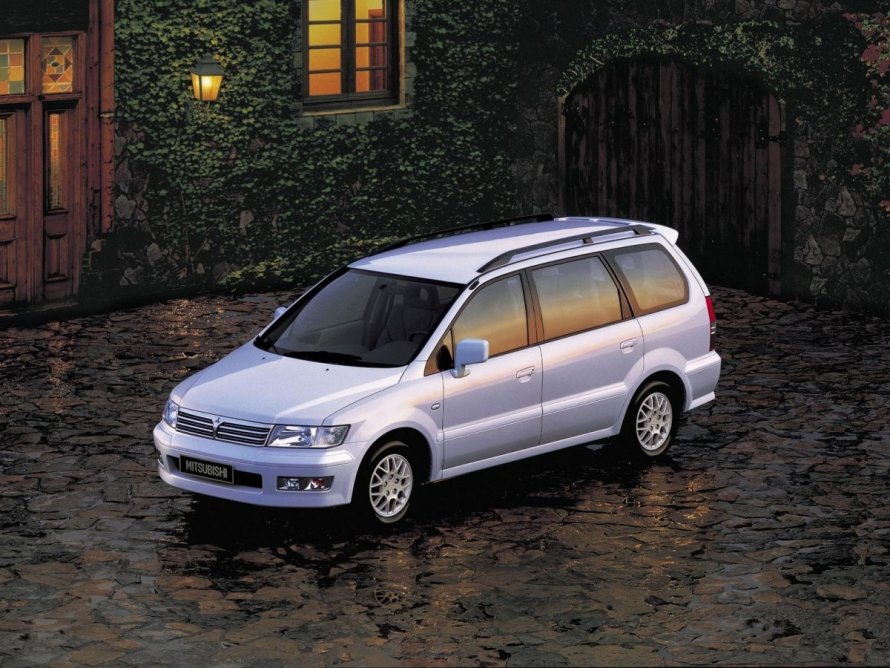 Mitsubishi Space Wagon III 1998 - 2004