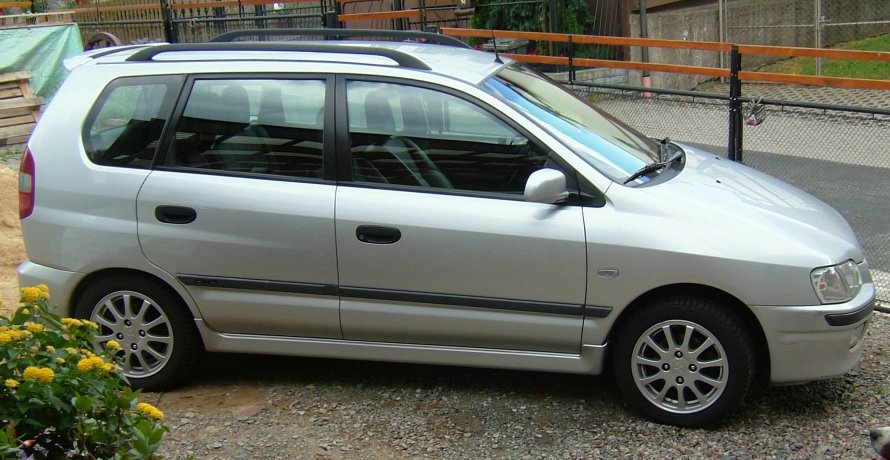Mitsubishi Space Star 2003