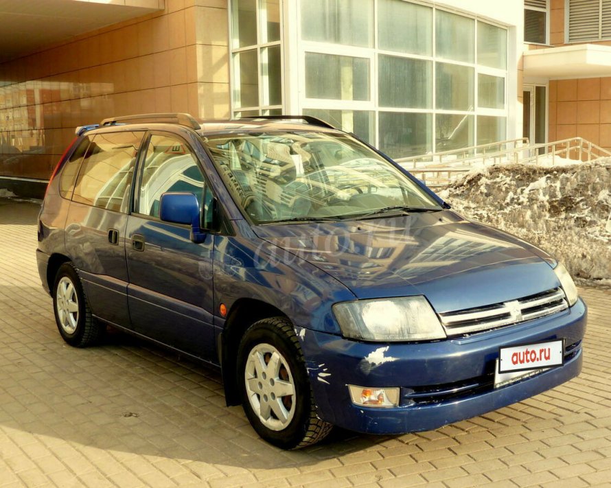Mitsubishi Space Runner 2000