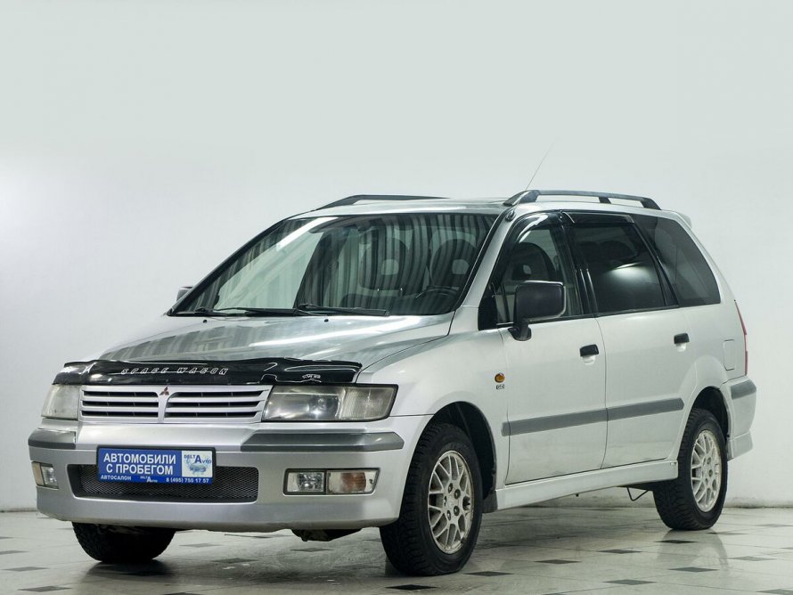 Mitsubishi Space Wagon 2000