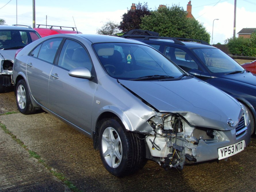 Nissan primera p12 лифтбек