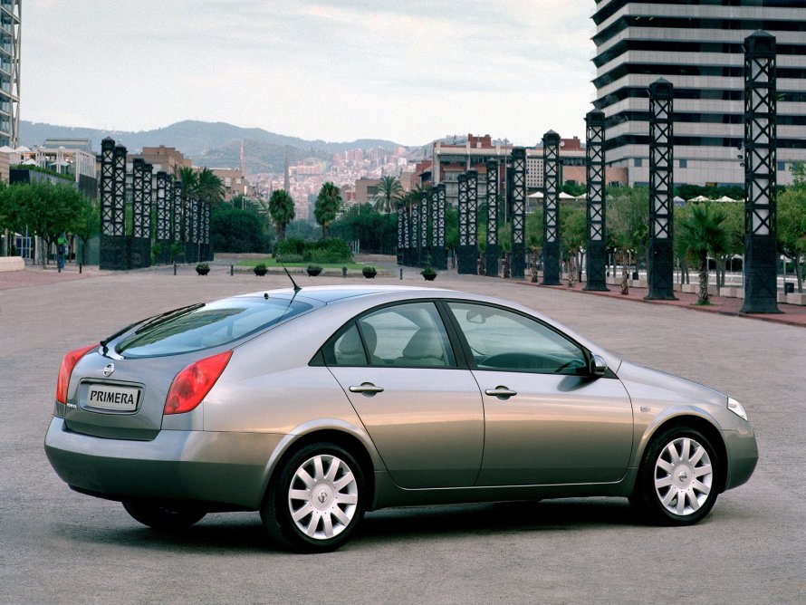 Nissan primera Liftback p12
