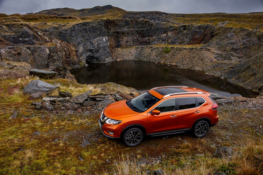 Nissan x-Trail Orange