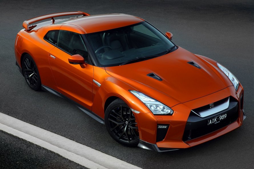 GTR r35 оранжевый