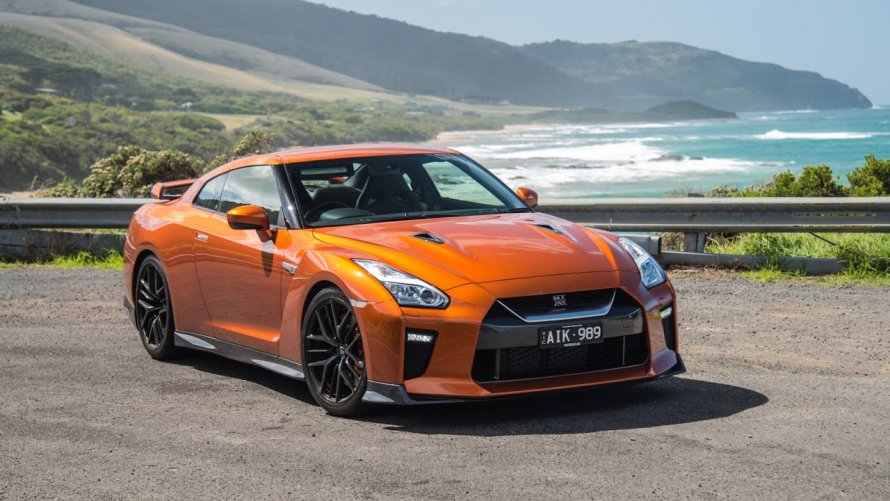 Nissan GTR 2014 оранжевый