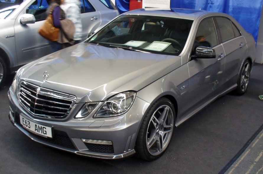 Мерседес Бенц w212