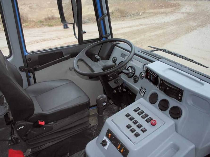 Урал 63685 кабина руль