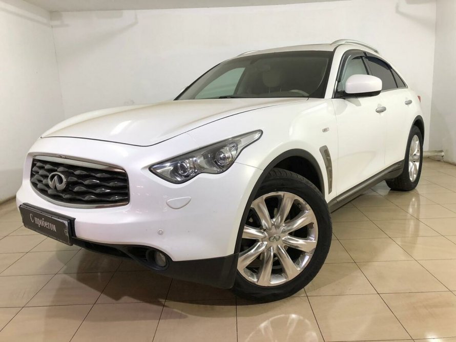Инфинити qx35 белая