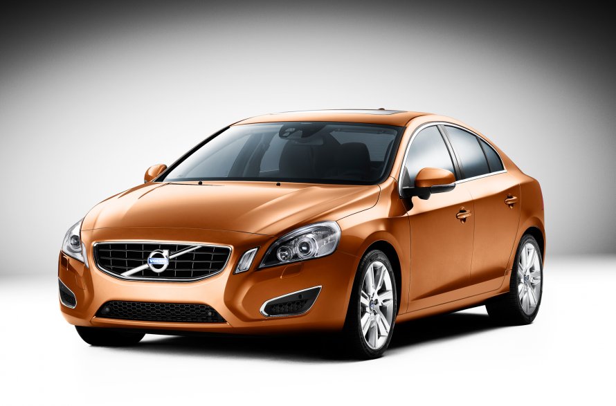 Volvo s60, 2010 Золотая