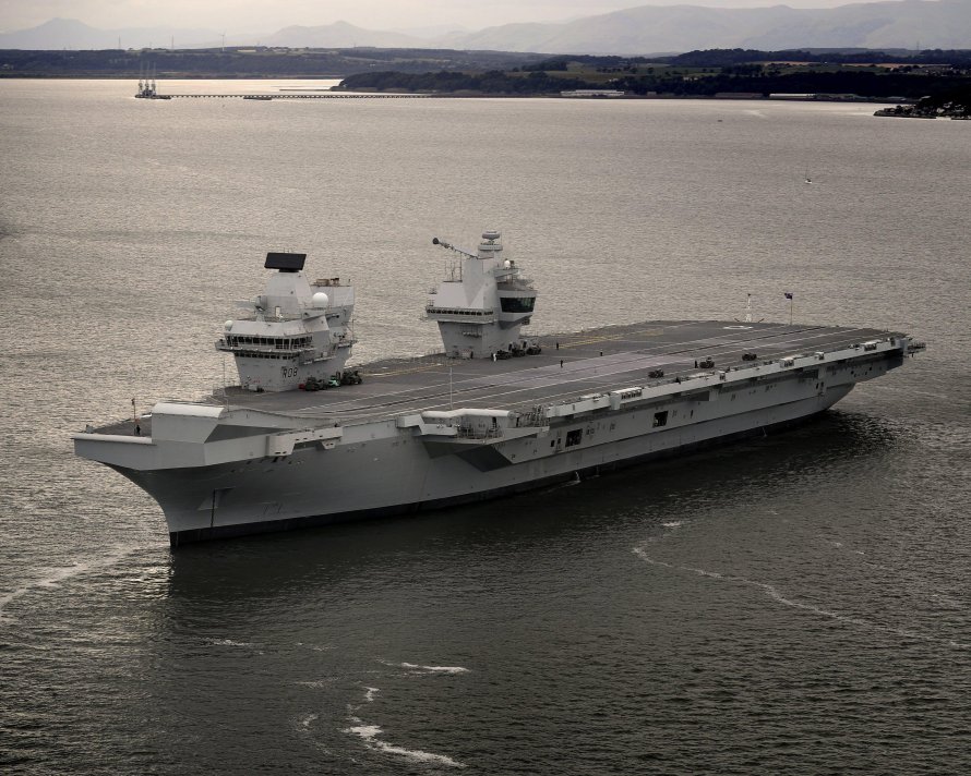 Куин элизабет авианосец. Queen Elizabeth авианосец. Британский авианосец HMS Queen Elizabeth. Авианосцы типа «куин Элизабет». Авианосца r 08 Queen Elizabeth.