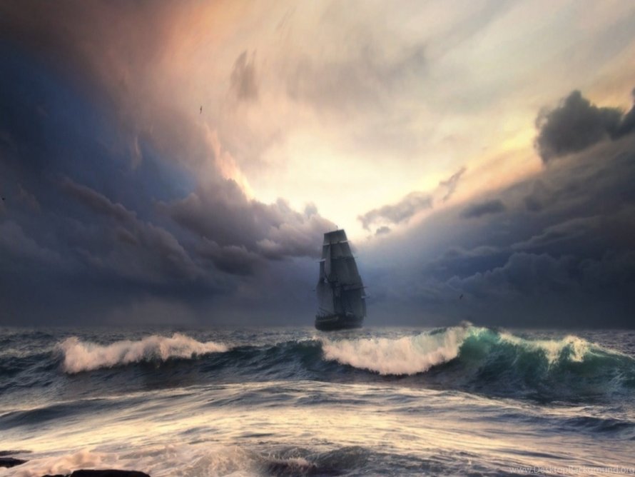 Корабль в неспокойном море