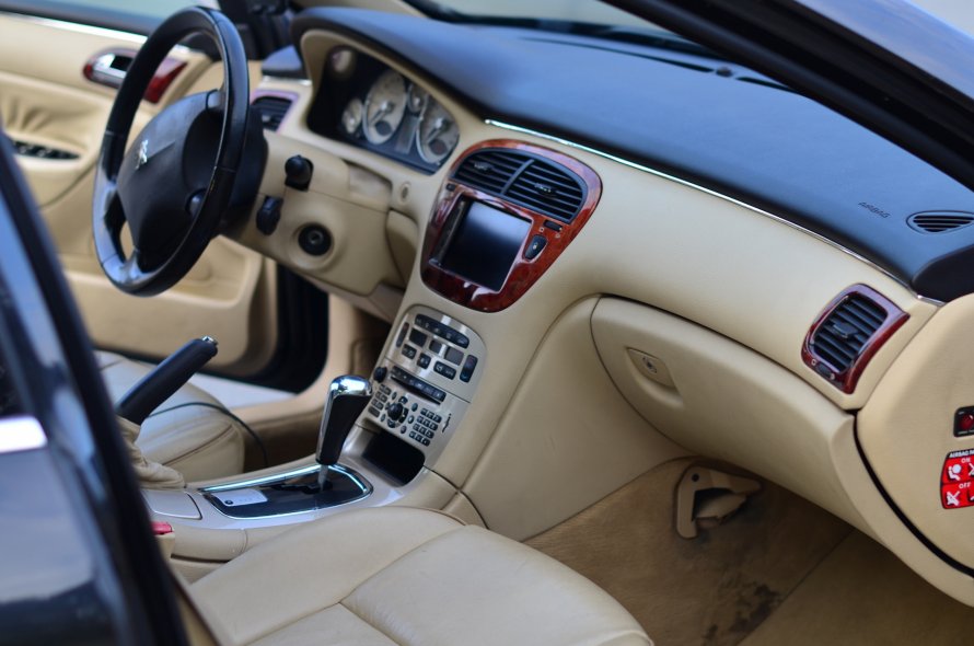 Peugeot 607 Interior