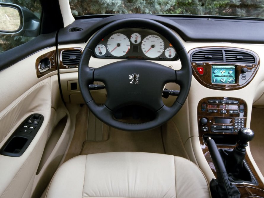 Peugeot 607