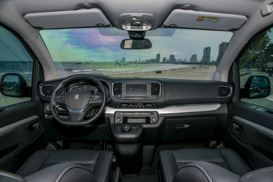 Peugeot Тревелер