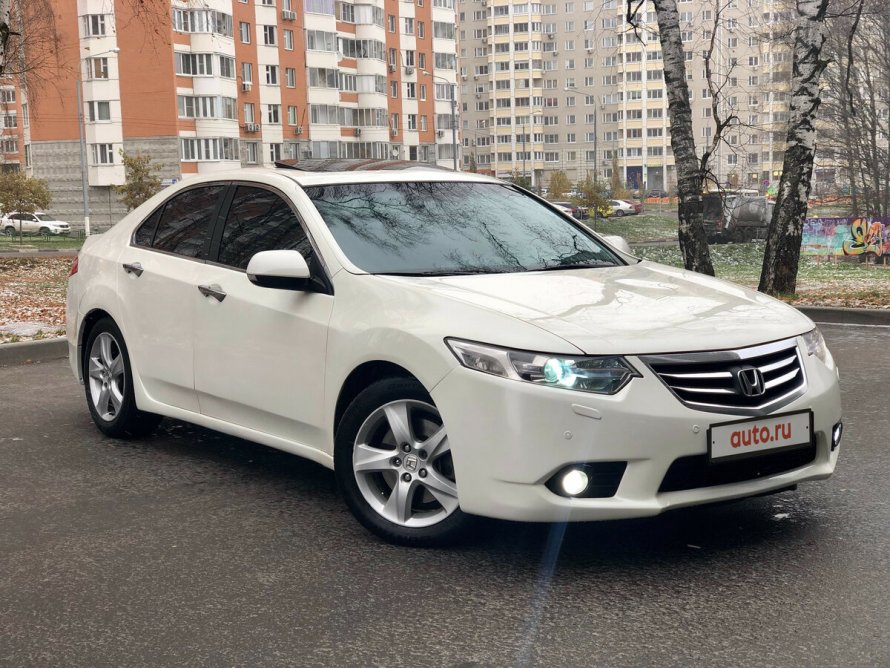 Honda Accord 8 Type s White