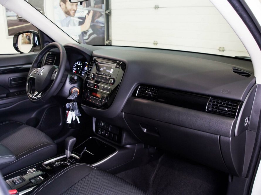 Outlander gt салон