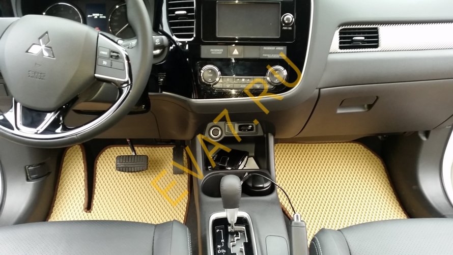 Ева коврики на Mitsubishi Outlander 3
