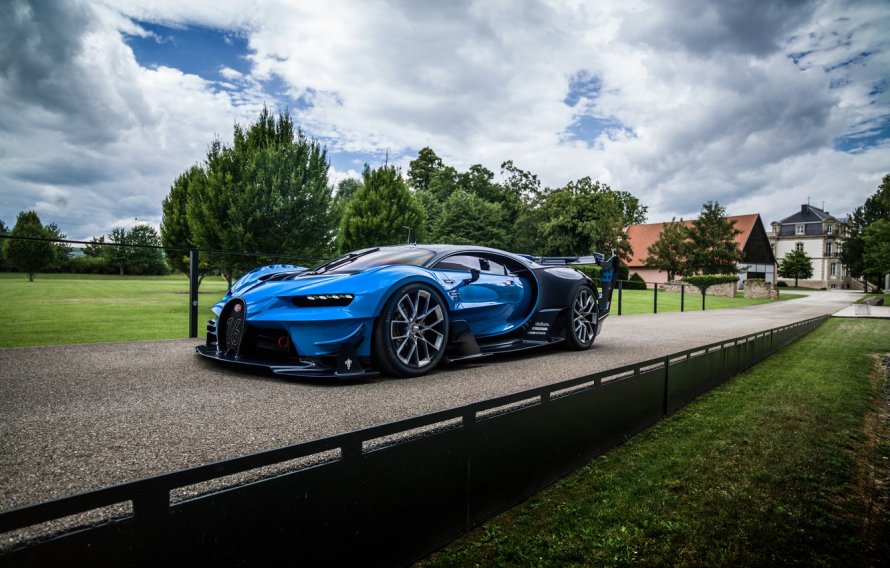 Спорткар Bugatti Chiron Chiron