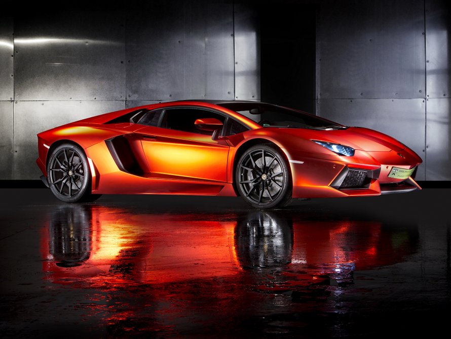 Lamborghini Aventador оранжевая