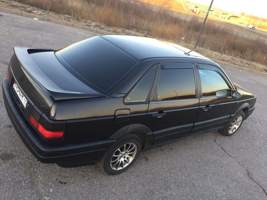 Volkswagen Passat b3 седан