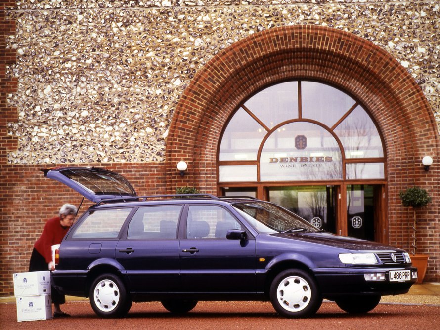 Volkswagen Passat b4 зеленая