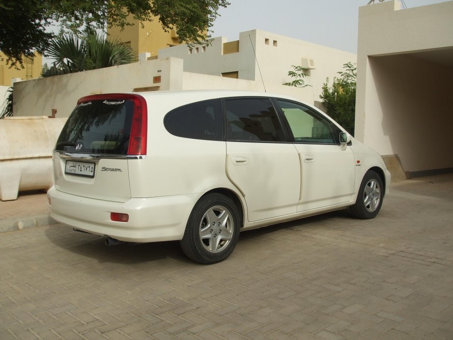 Honda Stream 1 2002