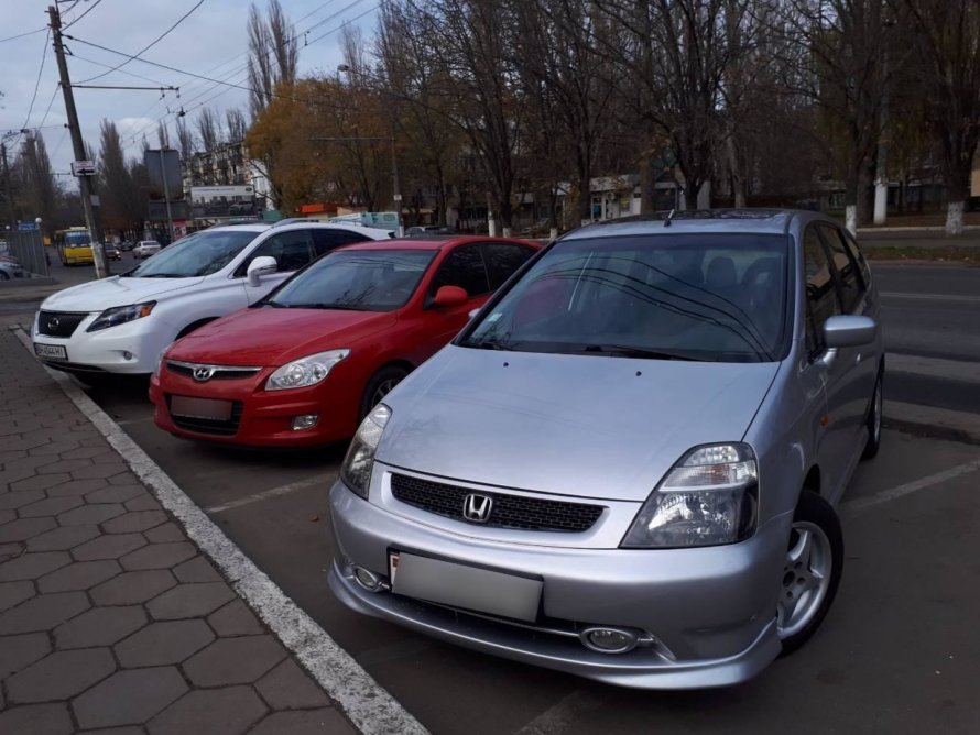 Honda Stream 2002 год